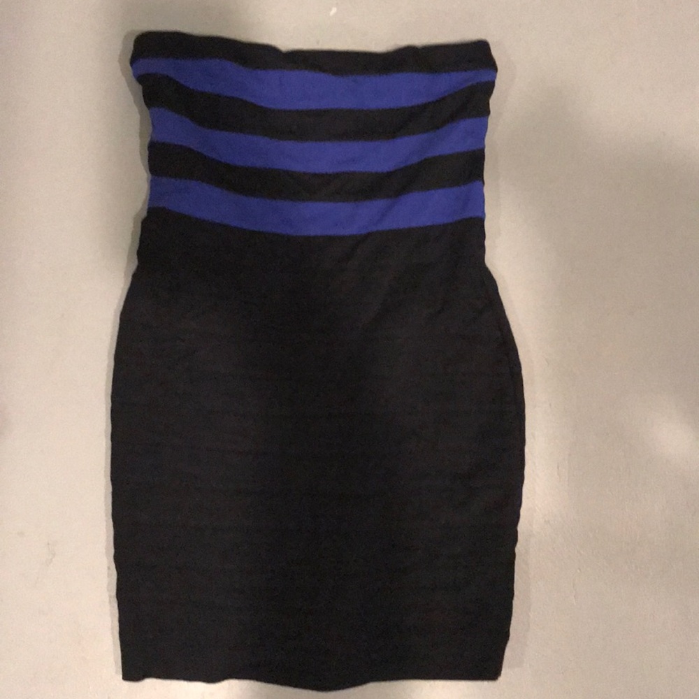 Body-con Dress - Picture 4 of 8